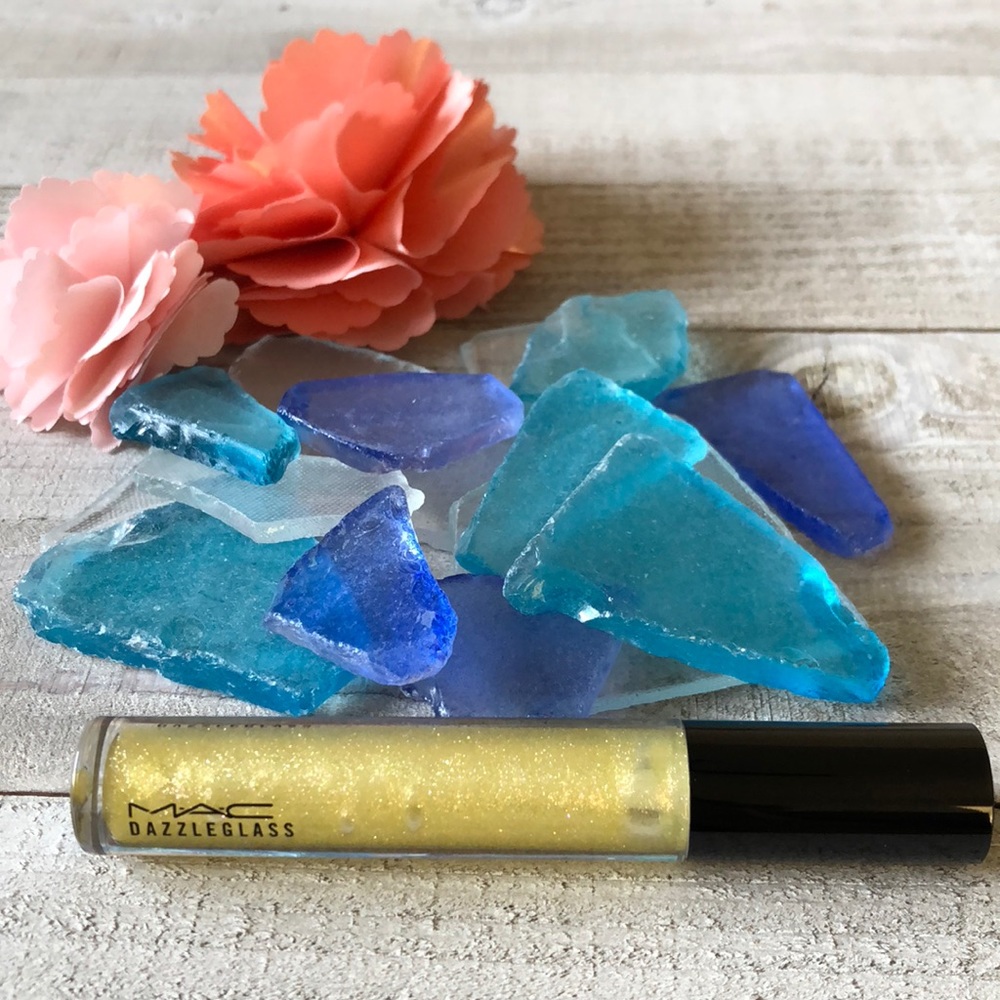 MAC goldyrocks yellow lip gloss